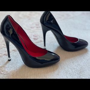 Charles Jourdan patent leather pumps 7.5